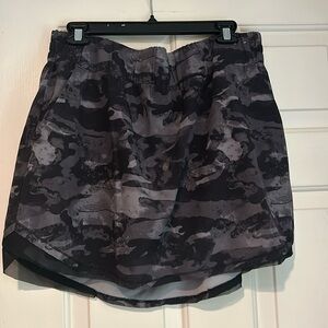 RBX black and grey camp tulip hem skort sz XL